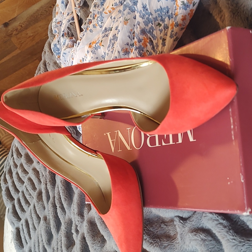 Merona coral suede 7 and 1/2 shoes
